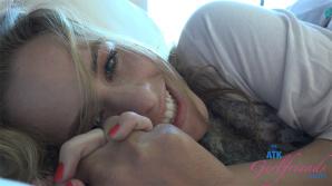 XXX That beautiful pussy got another creampie