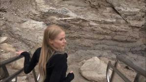 atkgirlfriends.com Paris visits the tide pools!