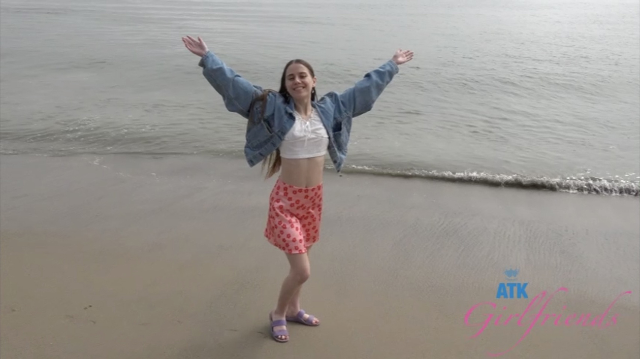 ATK Girlfriends - Sia Wood Malibu Pier Part 1