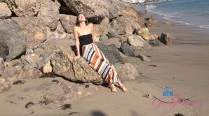 XXX Violet Viper Malibu Pier Part 1