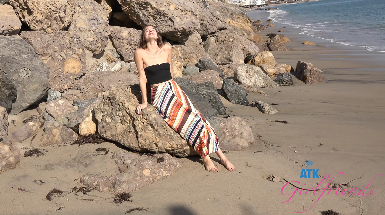ATK Girlfriends - Violet Viper Malibu Pier Part 1