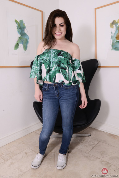 Veronica Valentine as seen on Sunday, December 16, 2018